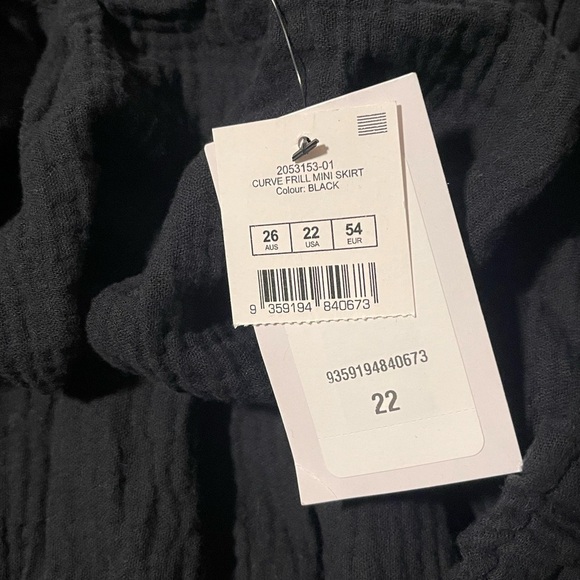 Cotton On Curve Frill Mini Skirt NWT - Picture 4 of 5